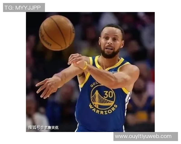 库里21分钟内狂砍31分31科尔笑容满面与其相视而笑 库里21分钟内狂砍31分31科尔笑容满面与其相视而笑