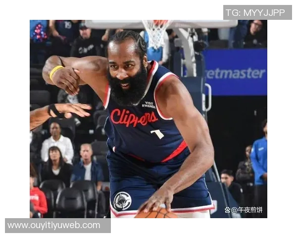 快船老将云集却混乱不堪哈登的才华在球队中被浪费 快船老将云集却混乱不堪哈登的才华在球队中被浪费