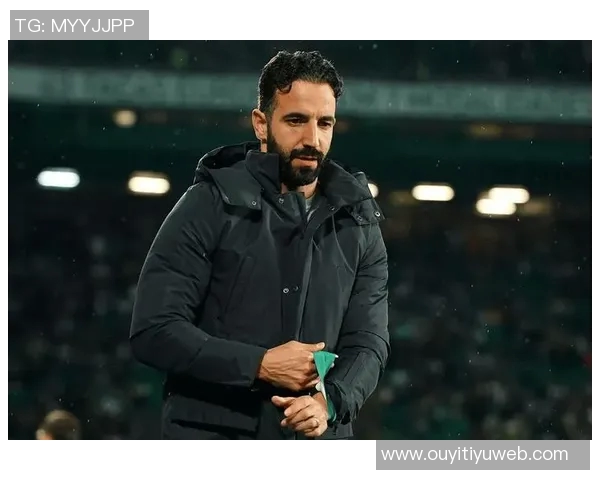 阿莫林执教曼联一周年回顾红魔训练强度高尽管无欧战挑战 阿莫林执教曼联一周年回顾红魔训练强度高尽管无欧战挑战