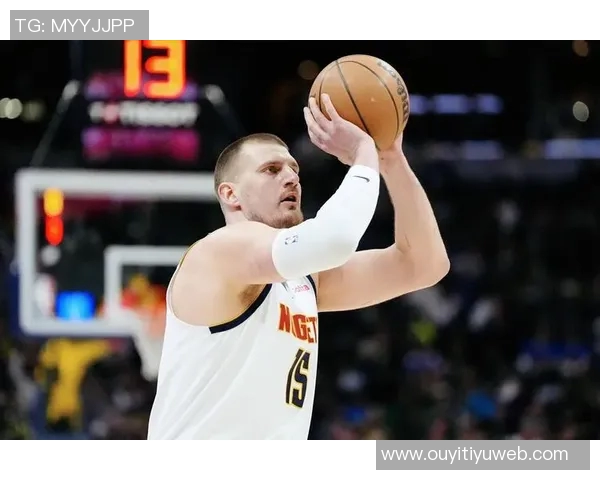 杨瀚森与约基奇抱怨裁判的相似之处引发热议