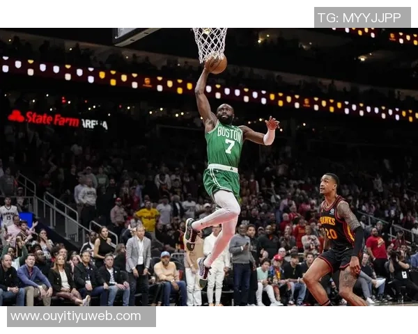 杰伦布朗全能表现助球队获胜6投仅2中却贡献8分5板6助3抢断