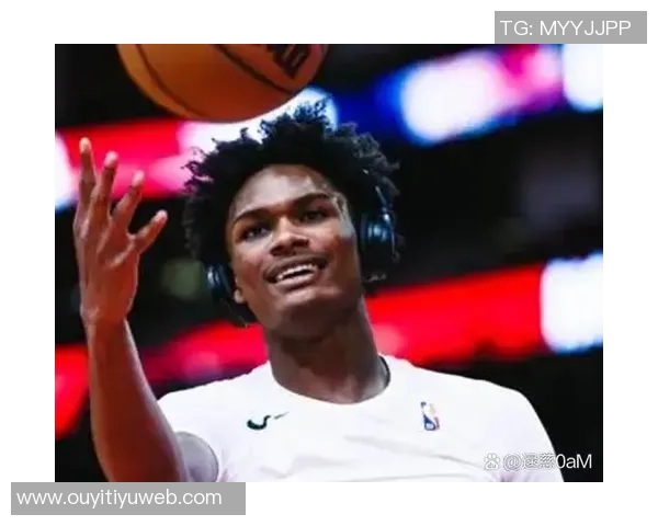 阿门汤普森的突破能力如何助力球队并提升队友表现