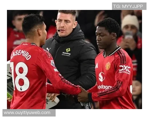 切尔西拜仁争夺梅努12队关注球员更倾向加盟那不勒斯