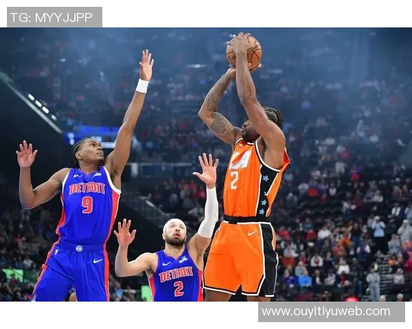 哈登谈与小卡的沟通频率目标是帮助他迅速找到比赛状态