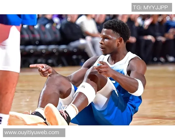 爱德华兹第三节狂飙16分前三节已斩获34分展现超强状态 爱德华兹第三节狂飙16分前三节已斩获34分展现超强状态