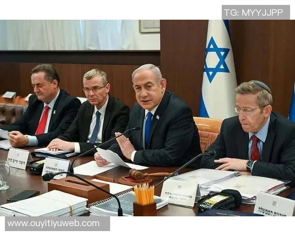 森林队内部探讨退租津琴科道格拉斯路易斯未来同样充满不确定性 森林队内部探讨退租津琴科道格拉斯路易斯未来同样充满不确定性