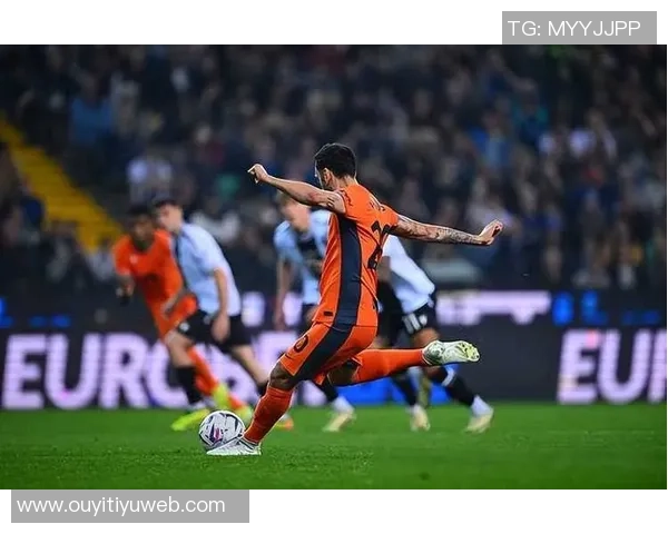 维纳尔杜姆轻松突破防线巧妙破门助球队逆转局势 维纳尔杜姆轻松突破防线巧妙破门助球队逆转局势